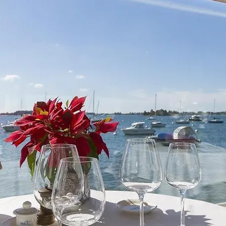Hotel Restaurant Les Venetes 3*